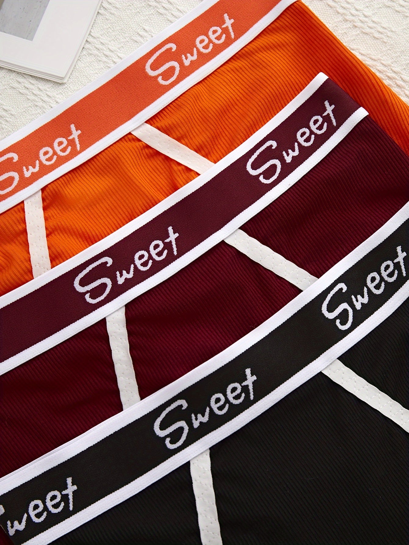 3 Set Sporty Letter Contrast Trim Bra & Shorts Panty