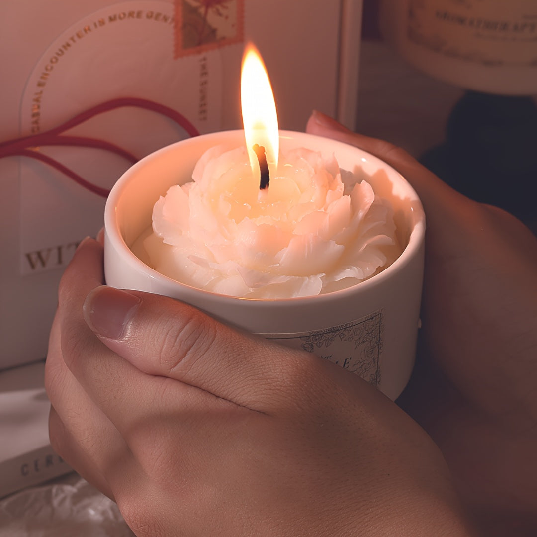 Luxurious Flower-Shaped Gardenia Candle