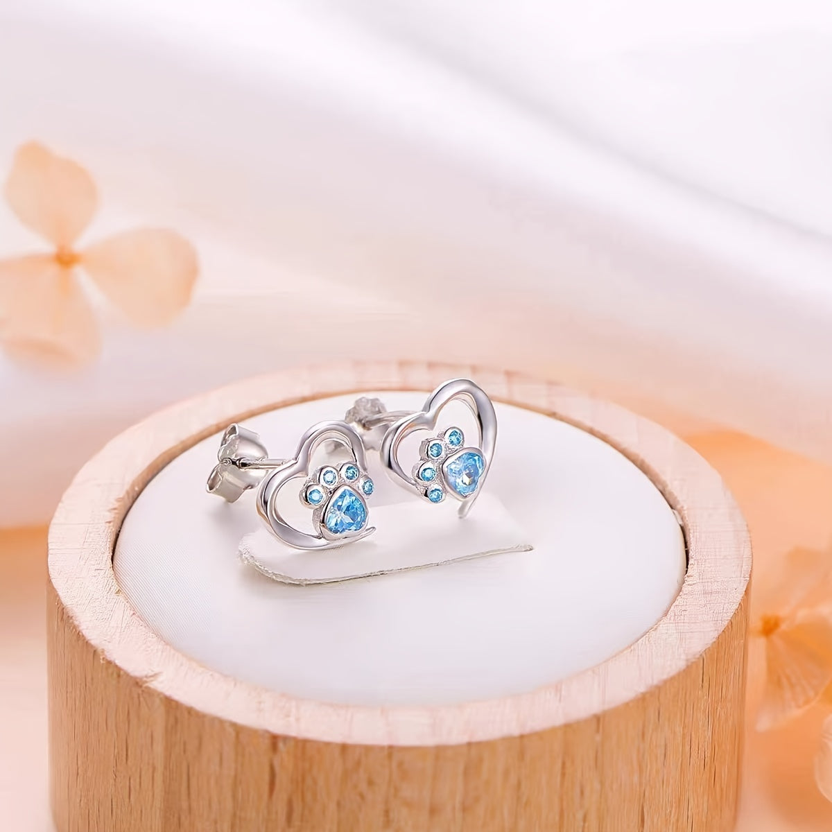 Sterling 925 Silver Hypoallergenic Ear Jewelry Hollow Heart Shape Paw Pattern