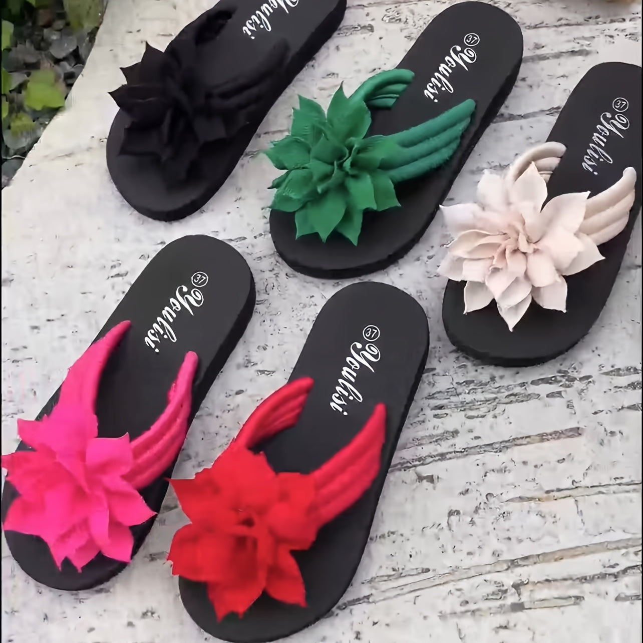 1pc Women'S Floral Embellished Flip-Flops