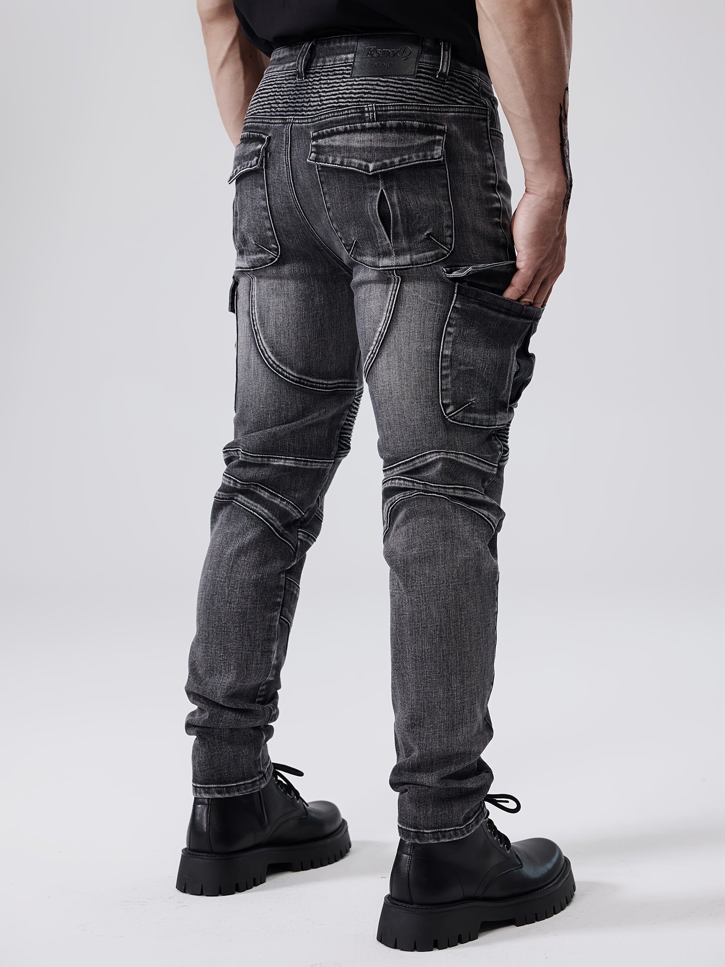 Men's Slim Fit Stretch Jeans with Multi-Pocket Design