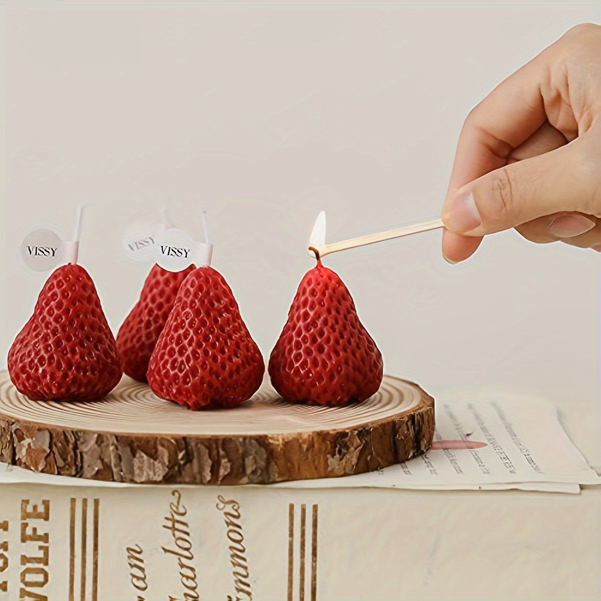 4pcs Strawberry Aromatherapy Candles