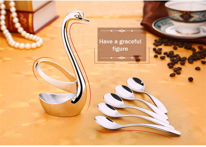 Portable fork and spoon cutlery set