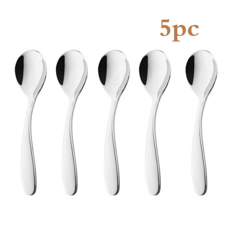 Portable fork and spoon cutlery set