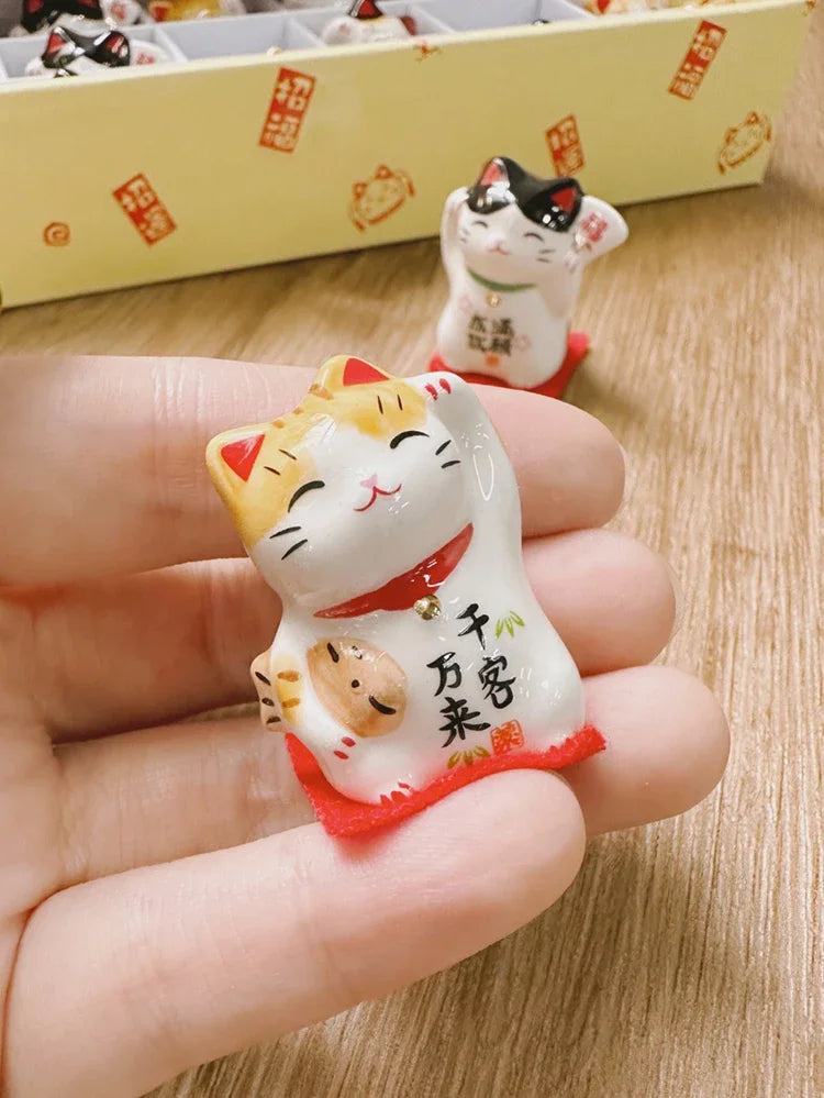 Pack of 3 Pieces Mini Ceramic Lucky Fortune Cat