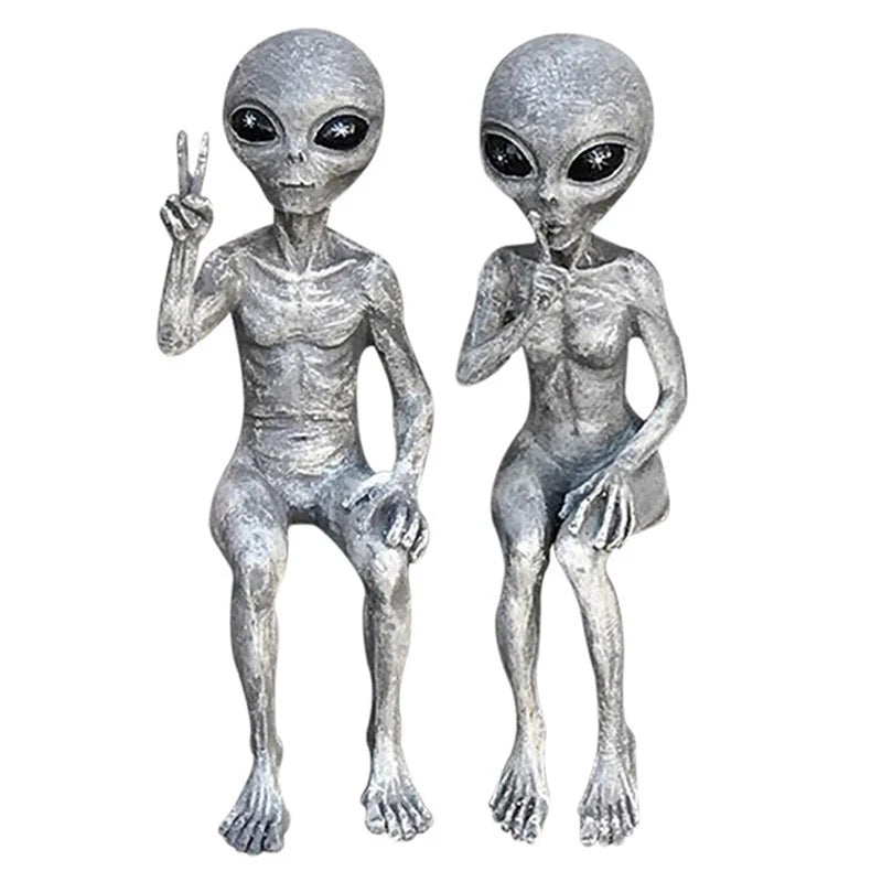 Funny Resin Alien Statue Outdoor Garden Decoration UFO