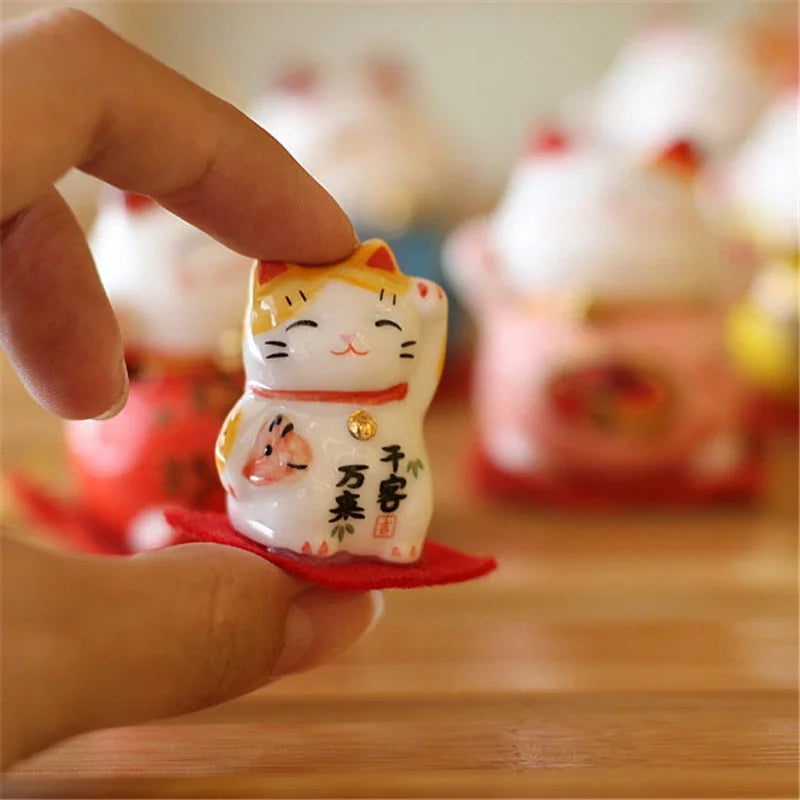 Pack of 3 Pieces Mini Ceramic Lucky Fortune Cat