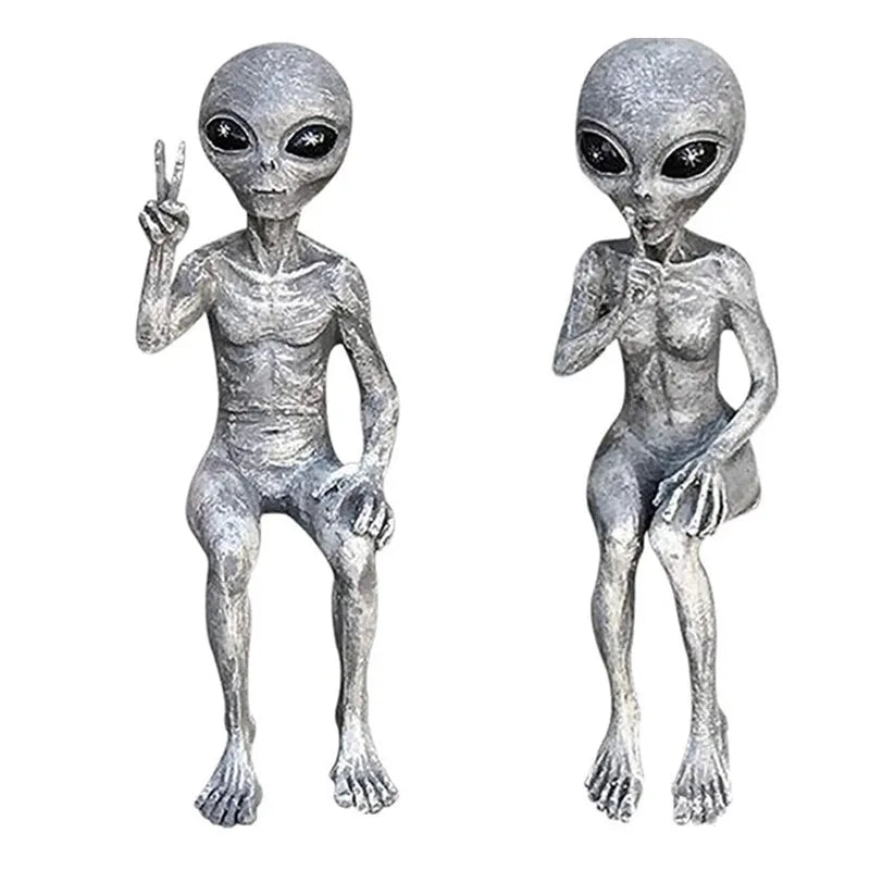 Funny Resin Alien Statue Outdoor Garden Decoration UFO