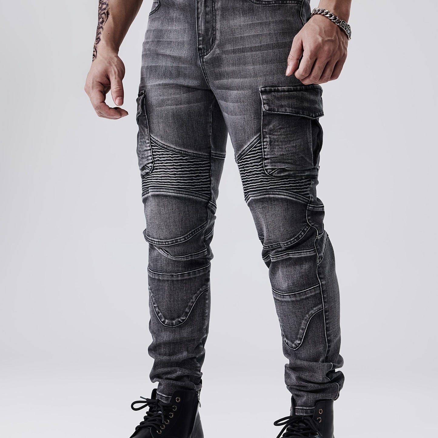 Men's Slim Fit Stretch Jeans with Multi-Pocket Design